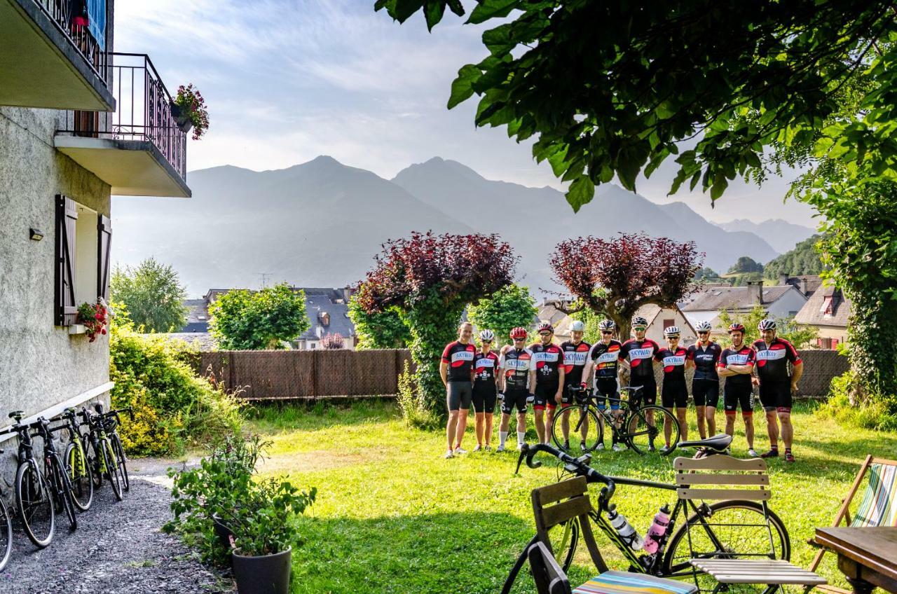 Pyrenees Cycling Lodge Saint-Savin  Εξωτερικό φωτογραφία